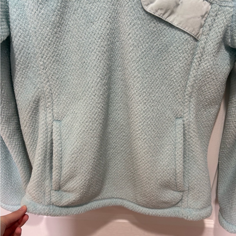 Patagonia Women’s Light Aqua Snap-Button Fleece Pullover - Picture 4 of 5